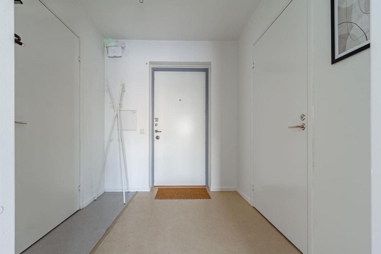 Practical Flat In Vibrant Sofo, Construction Work Ville de Stockholm