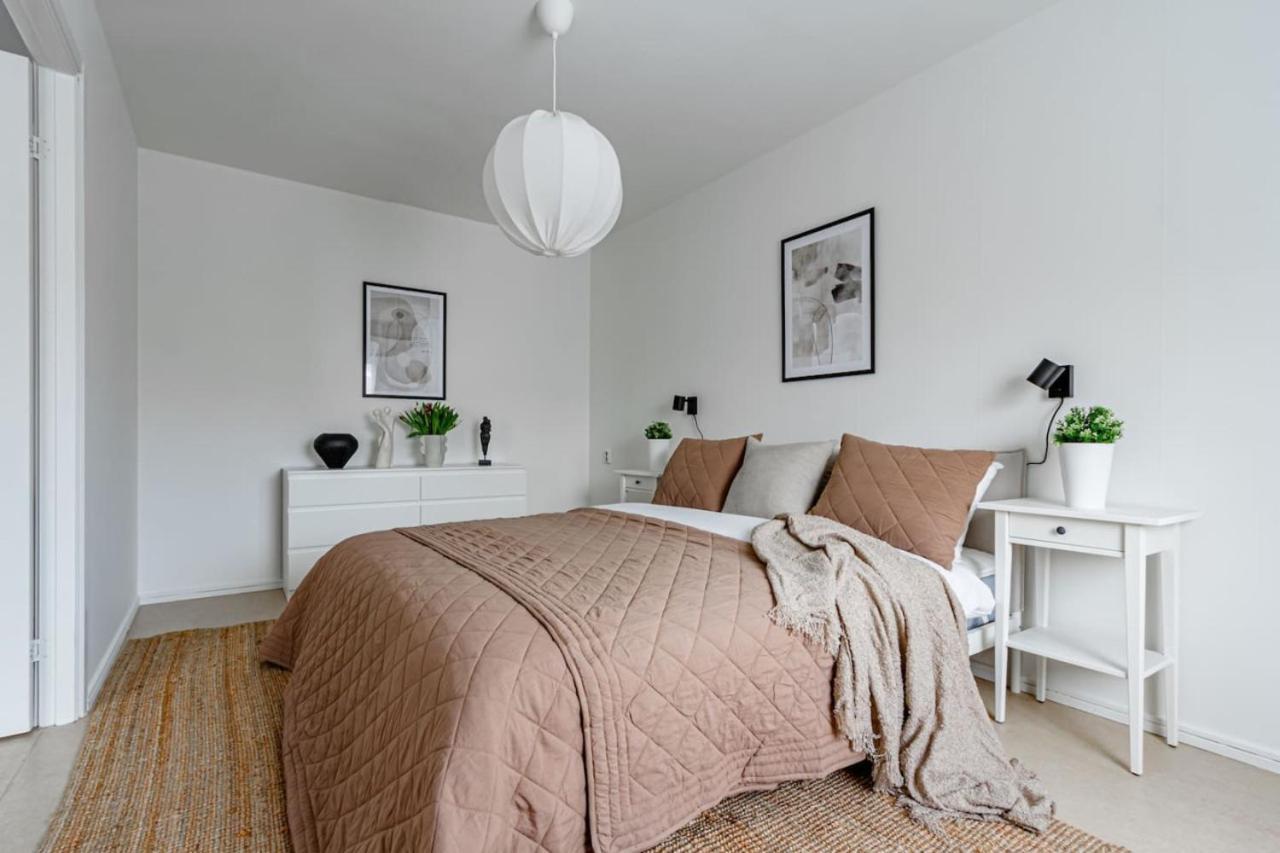 Practical Flat In Vibrant Sofo, Construction Work Ville de Stockholm